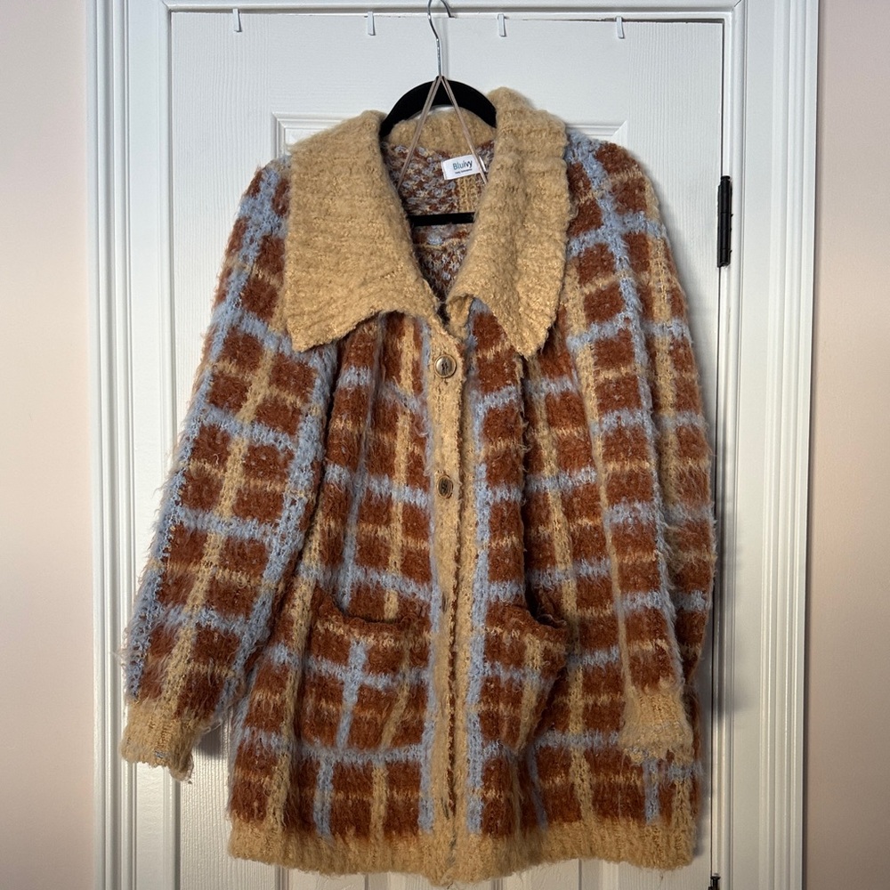 NWOT Bluivy Plaid Teddy Sweater in Brown and Cream